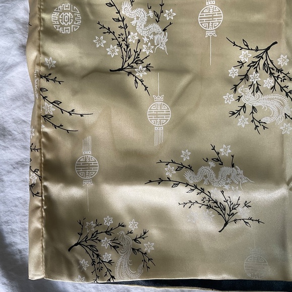 Gold and Black Reversible Lanna Pine Thai Silk Robe unisex size XL - Picture 11 of 11